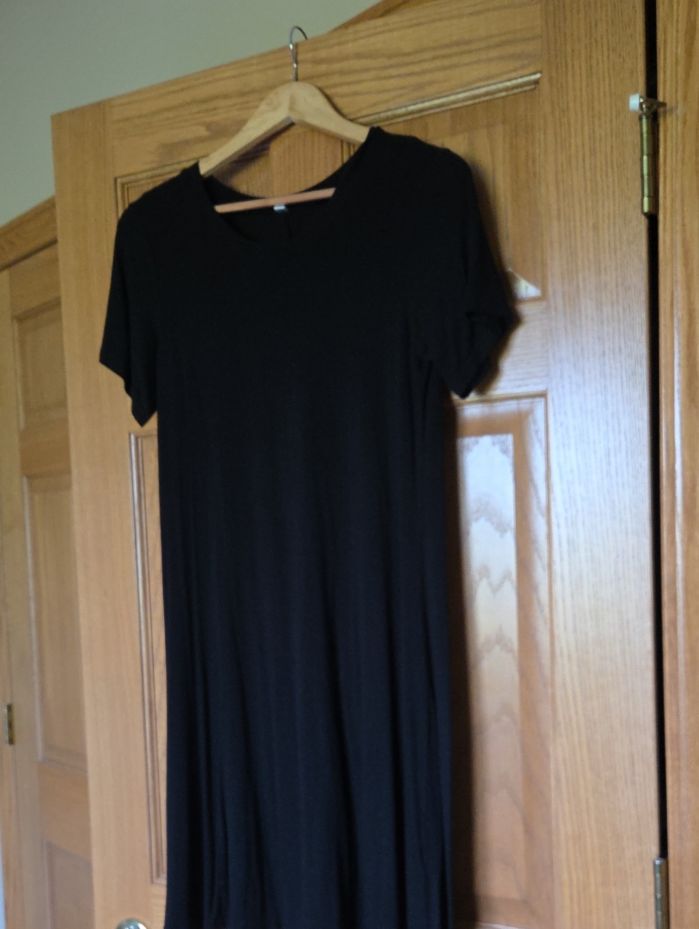 Amazon Black Short Sleeve V-Neck Maxi Dress